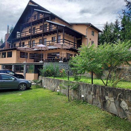 Pensiunea La Taverna Trăisteni Extérieur photo