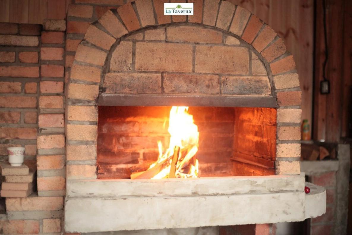 Pensiunea La Taverna Trăisteni Extérieur photo