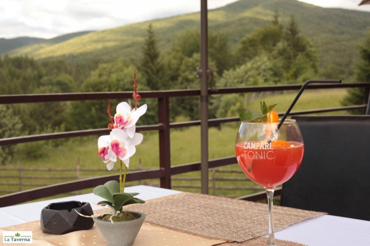 Pensiunea La Taverna Trăisteni Extérieur photo