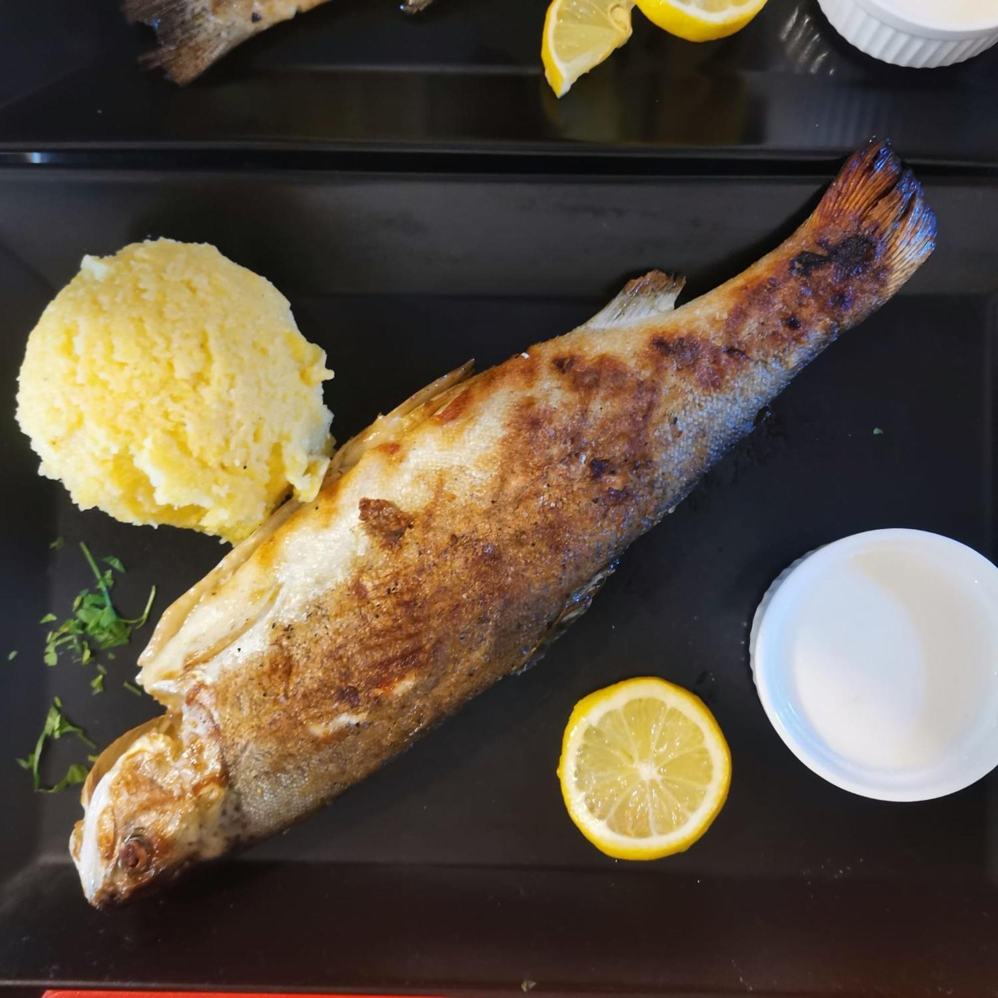 Pensiunea La Taverna Trăisteni Extérieur photo