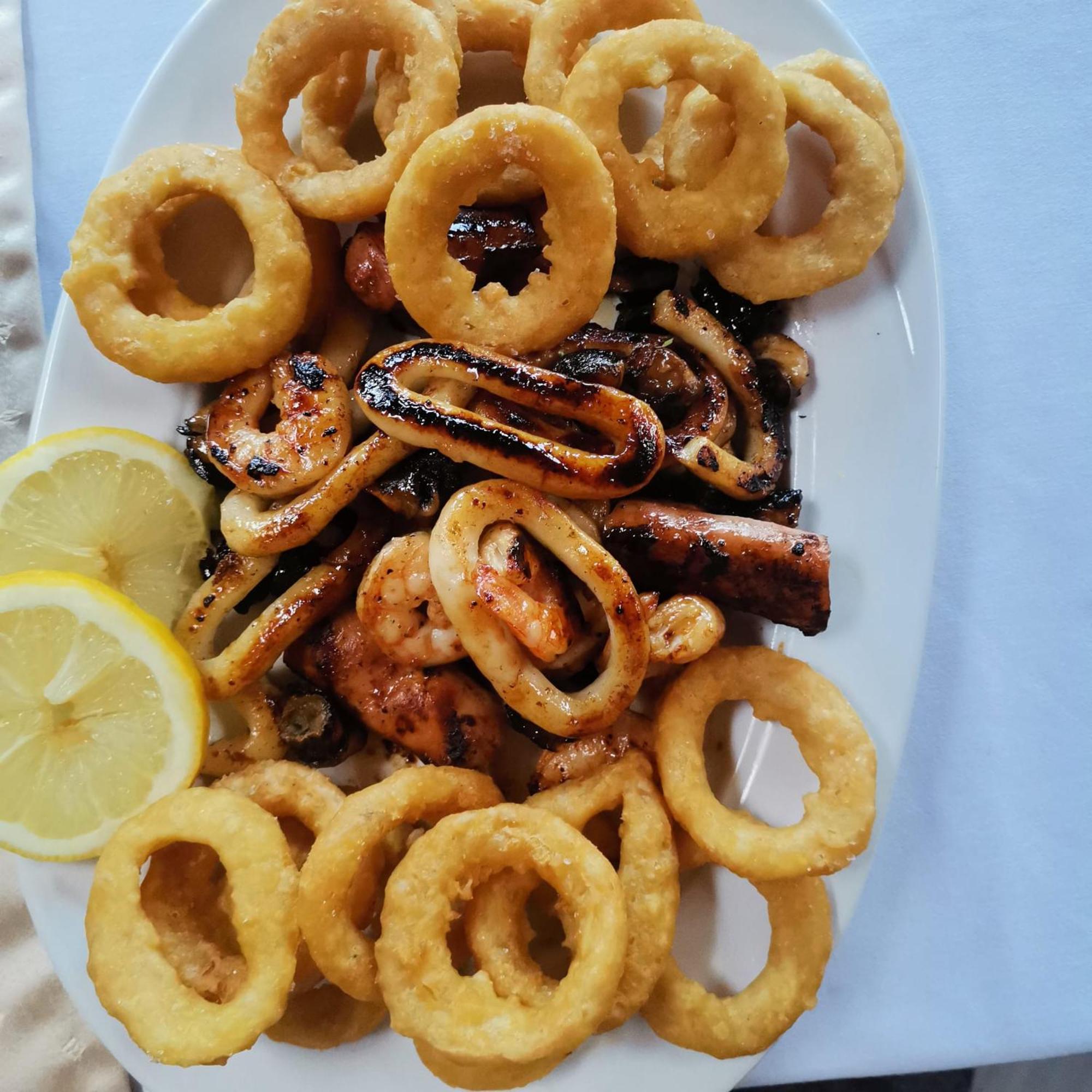 Pensiunea La Taverna Trăisteni Extérieur photo
