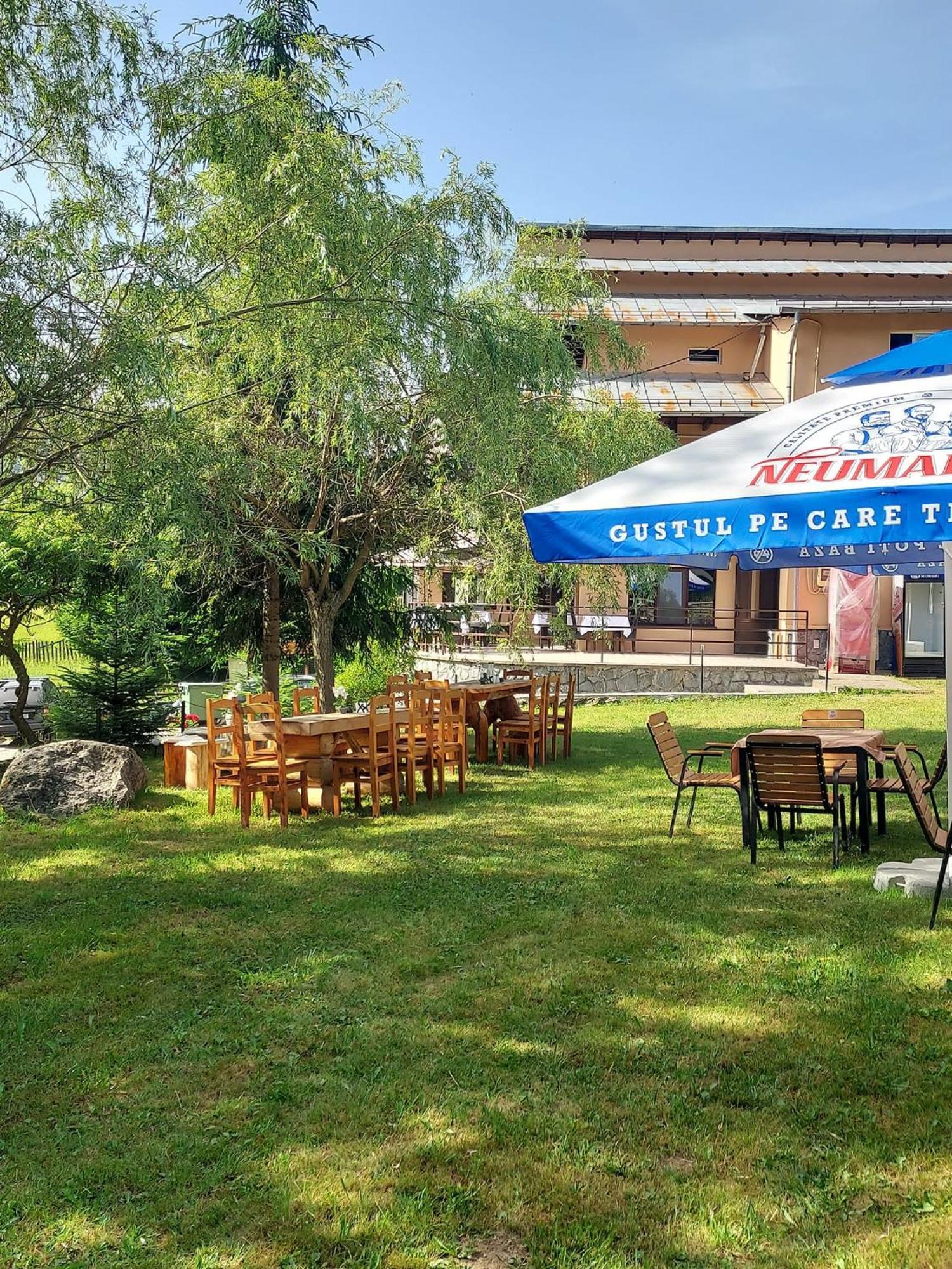 Pensiunea La Taverna Trăisteni Extérieur photo
