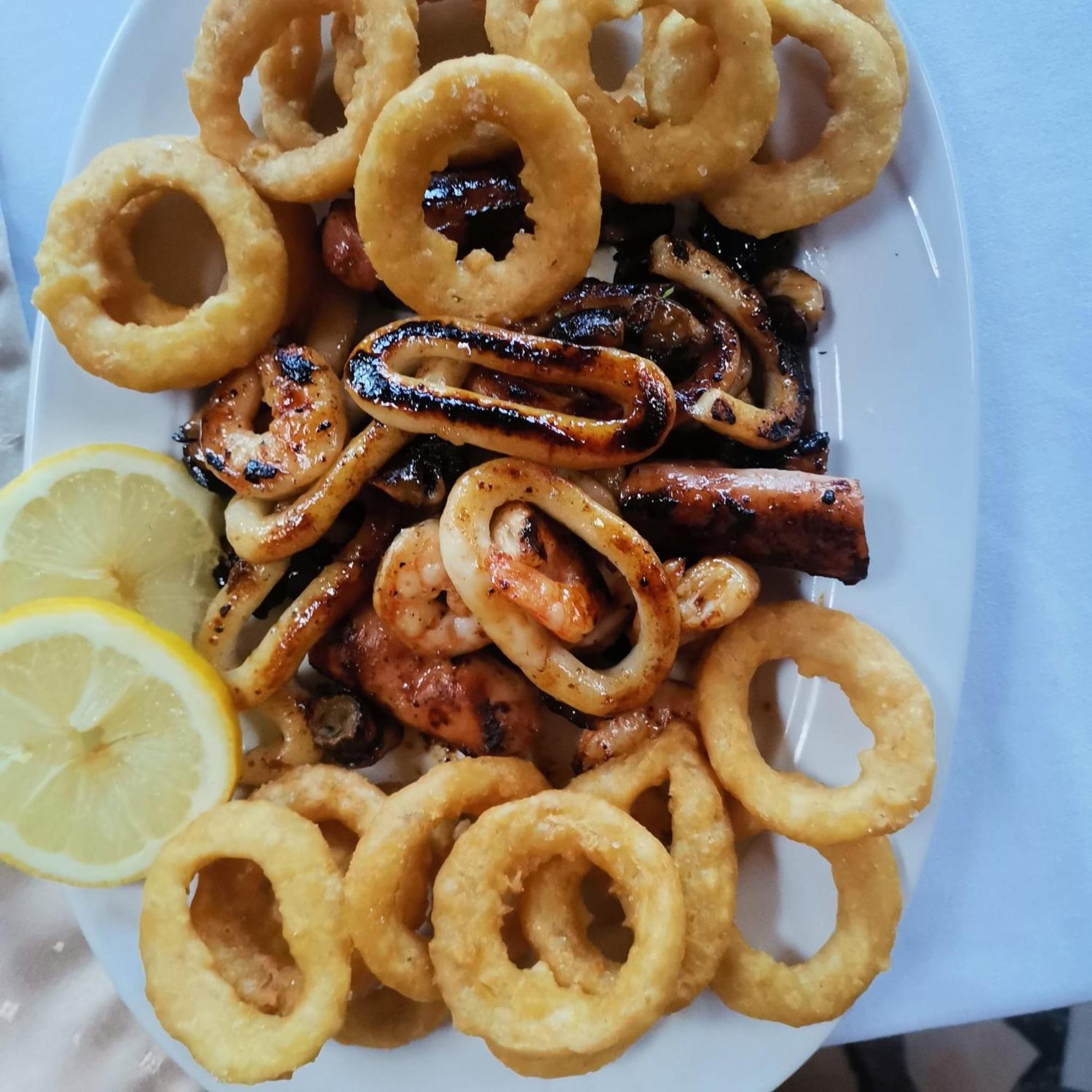 Pensiunea La Taverna Trăisteni Extérieur photo