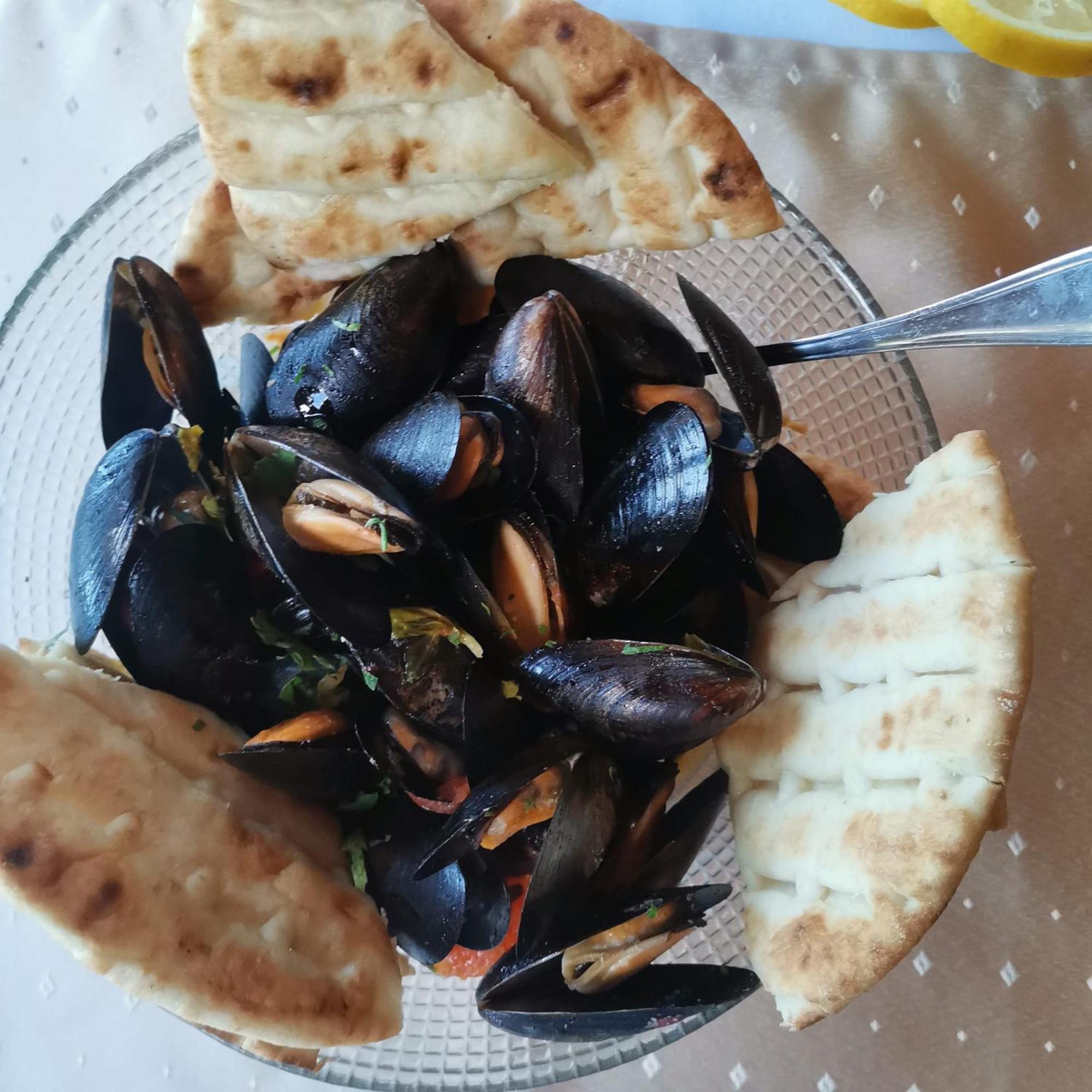 Pensiunea La Taverna Trăisteni Extérieur photo