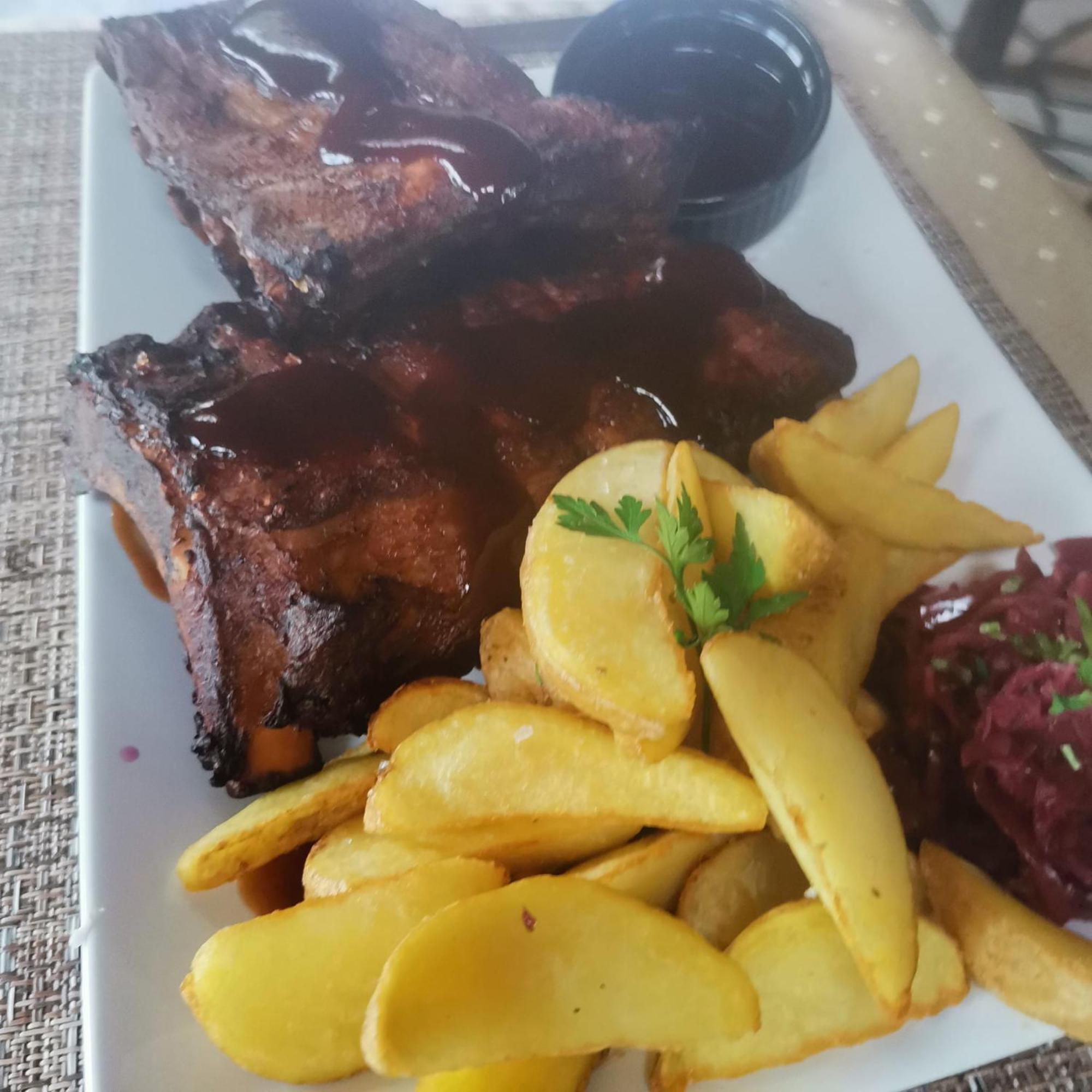 Pensiunea La Taverna Trăisteni Extérieur photo